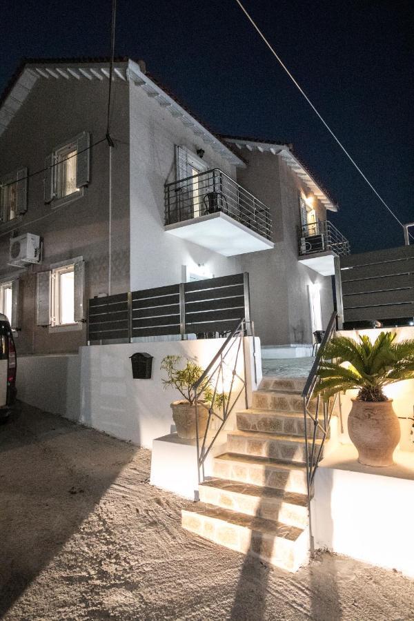 Angelos Apartments Ліксурі Екстер'єр фото
